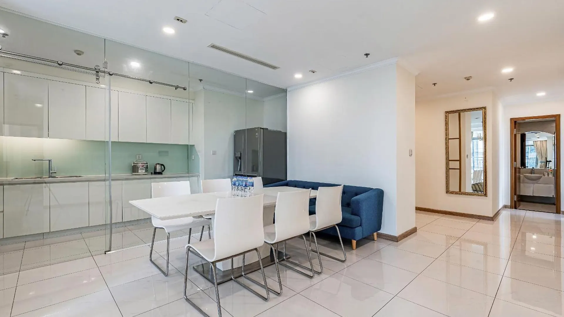Vinhomes Landmark Luxury Apartment By Navie Ho Chi Minh-Byen 5*,  Vietnam