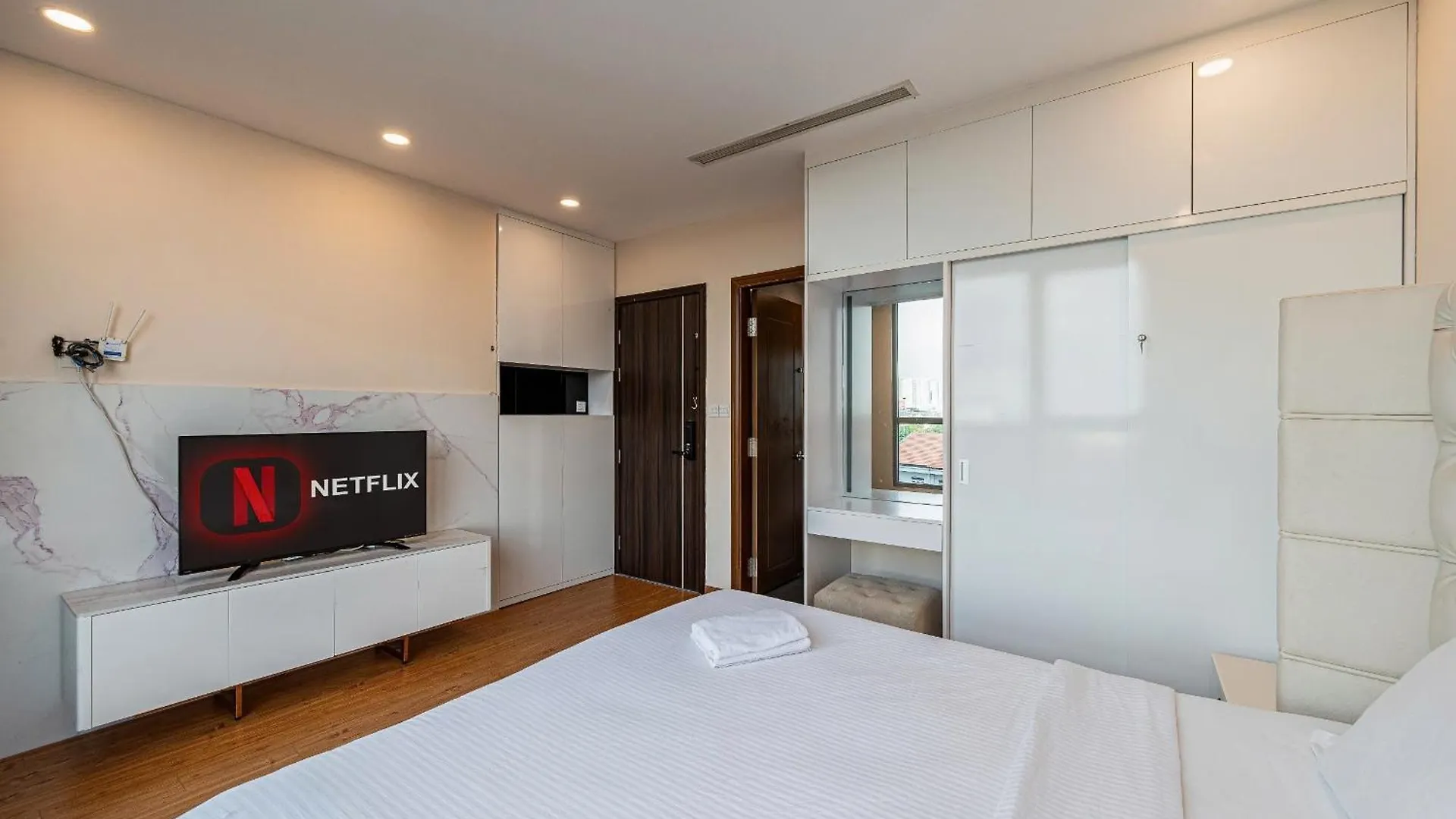 Vinhomes Landmark Luxury Apartment By Navie Ho Chi Minh-Byen Hotel