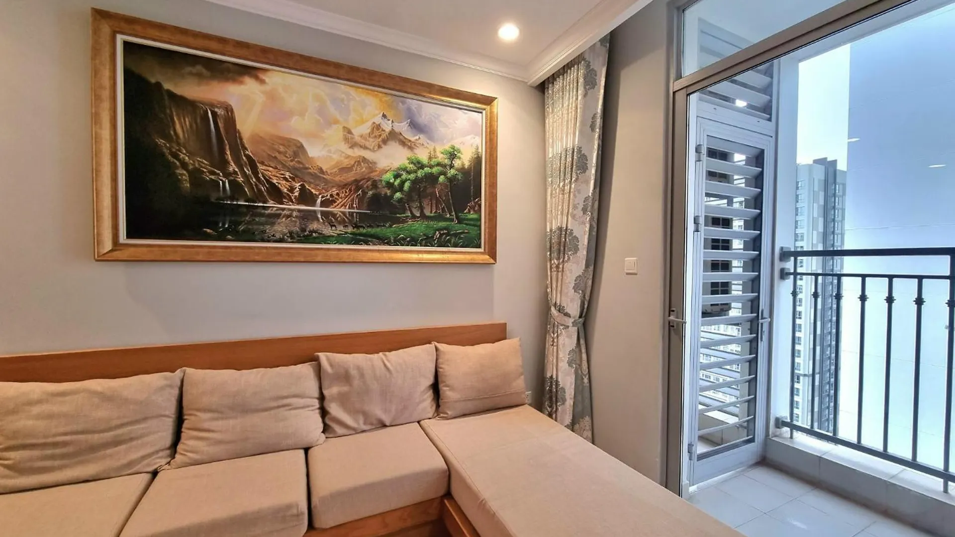Vinhomes Landmark Luxury Apartment By Navie Ho Chi Minh City Hotel
