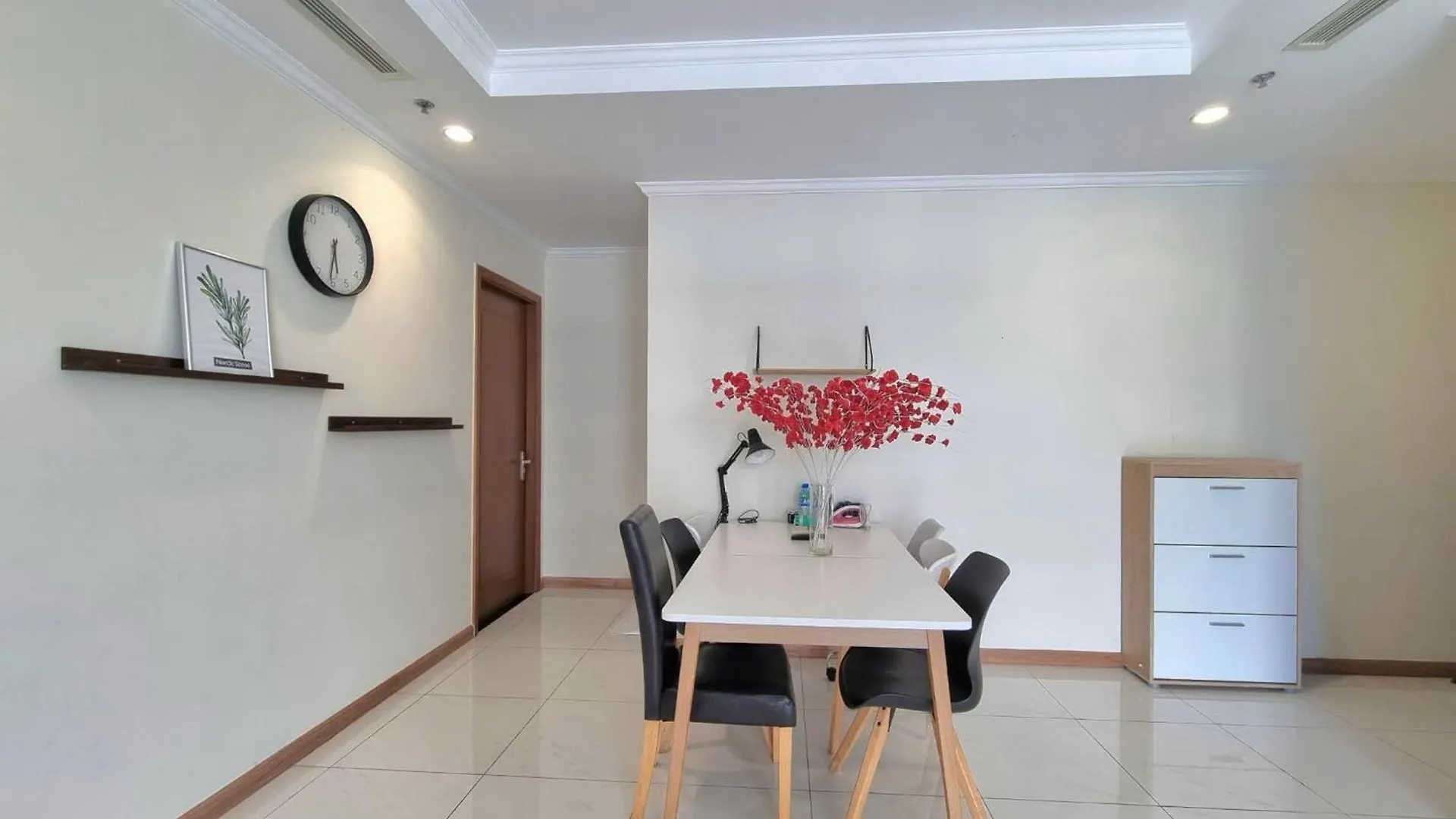 Vinhomes Landmark Luxury Apartment By Navie Ho Chi Minh City Hotel
