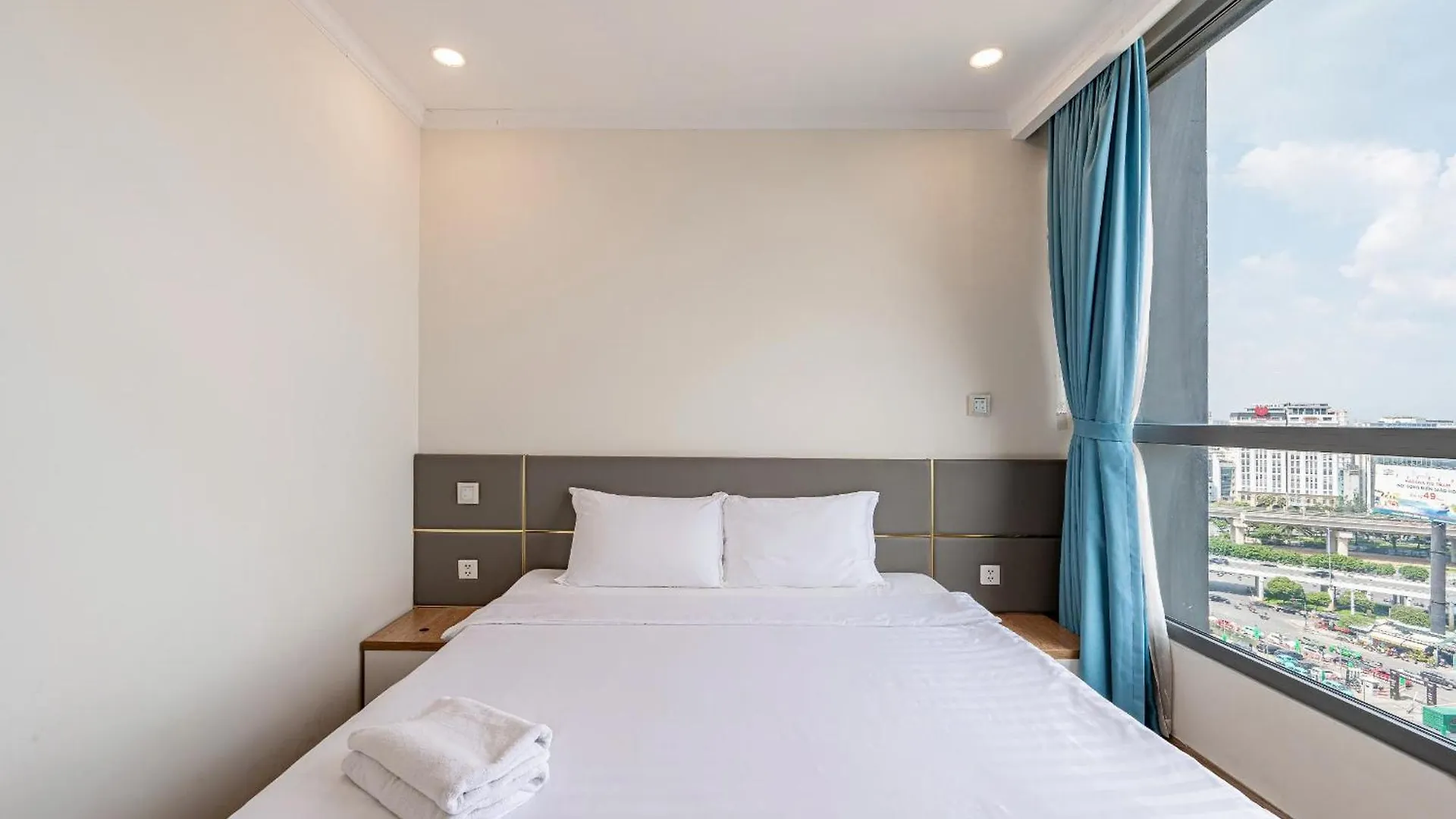 Vinhomes Landmark Luxury Apartment By Navie Ho Chi Minh City Hotel