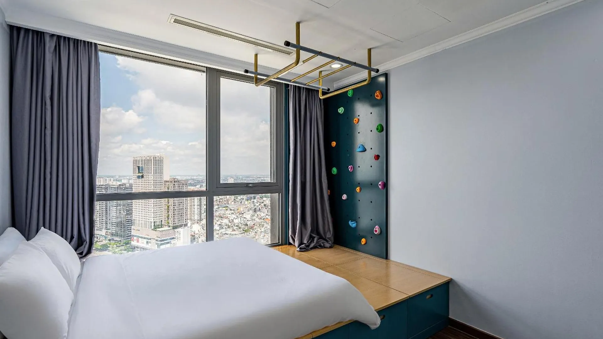 Vinhomes Landmark Luxury Apartment By Navie Ho Chi Minh City Hotel