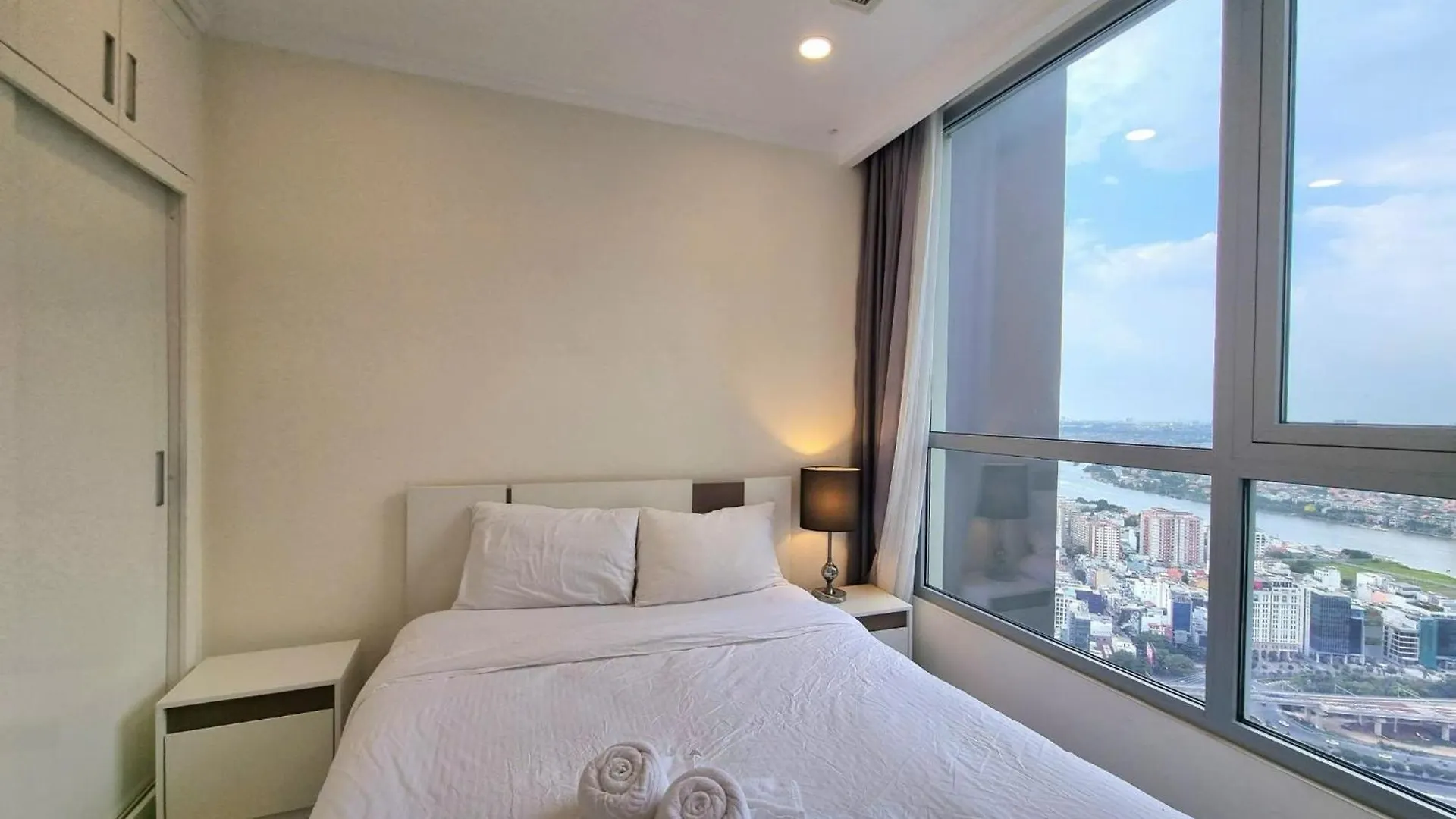 Vinhomes Landmark Luxury Apartment By Navie Ho Chi Minh City